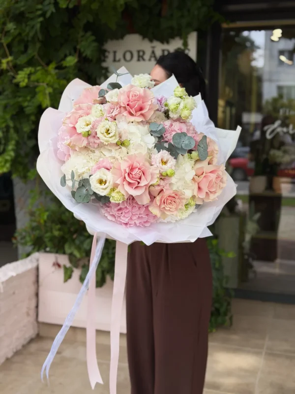 Buchet Blush Serenade